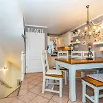 בית נופש Haus Tinchen *